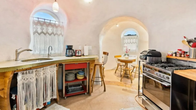 Смотрите, как выглядит "лунный" дом, созданный по космическому проекту (фото)